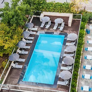 https://ibis-styles-nice-aeroport-arenas.fr-provencehotel.com