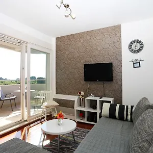 Antinov Apartment