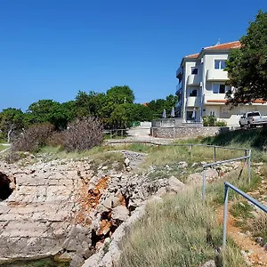 https://villa-kanata.primorje-gorskikotar.com