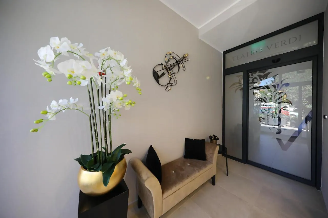 Teatro Verdi Boutique Hotel ザダル